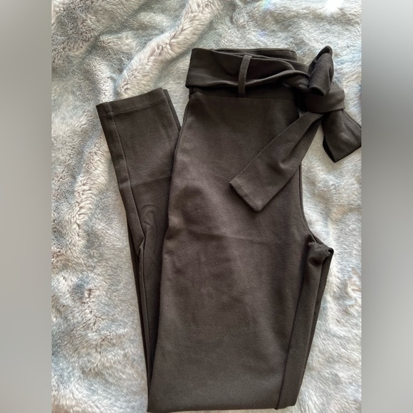 Forever 21 Tie Waist Pants - Picture 5 of 7